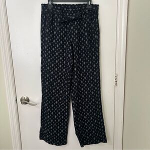 Jolt | Black and White print paperbag pants | Size Medium
